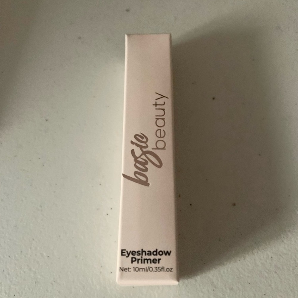 NWT /NIB Basic beauty eyeshadow primer